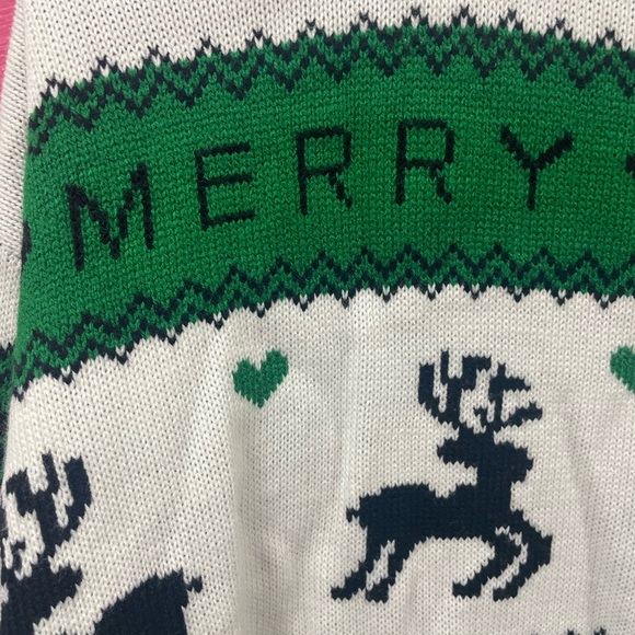 Simple Brand/ Festive Green and White Reindeer Sweater - Picture 4 of 6